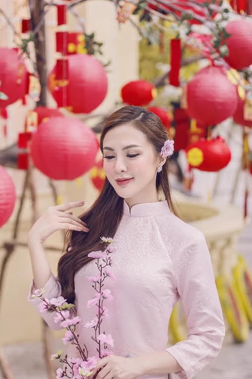 kelly nguyen ngot nhu keo voi ao dai pastel chuan bi don nam moi - 6